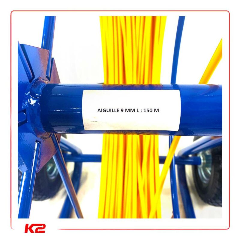 Aiguille de tirage fibre de verre 9mm lg 150m sur dévidoir à roulettes